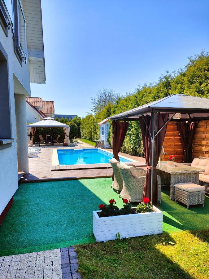 Dom Przy Basenie Villa Puck Exterior photo